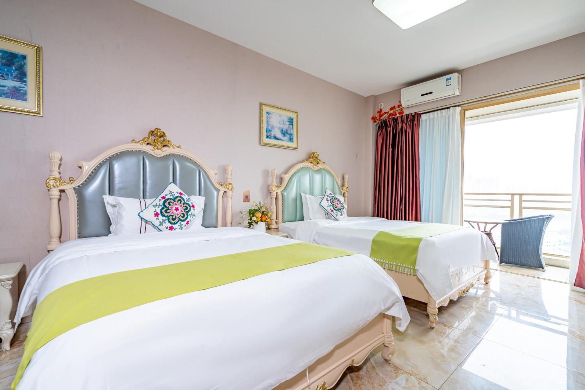 Waifiden Haizhu Square Wanyi 2* Canton