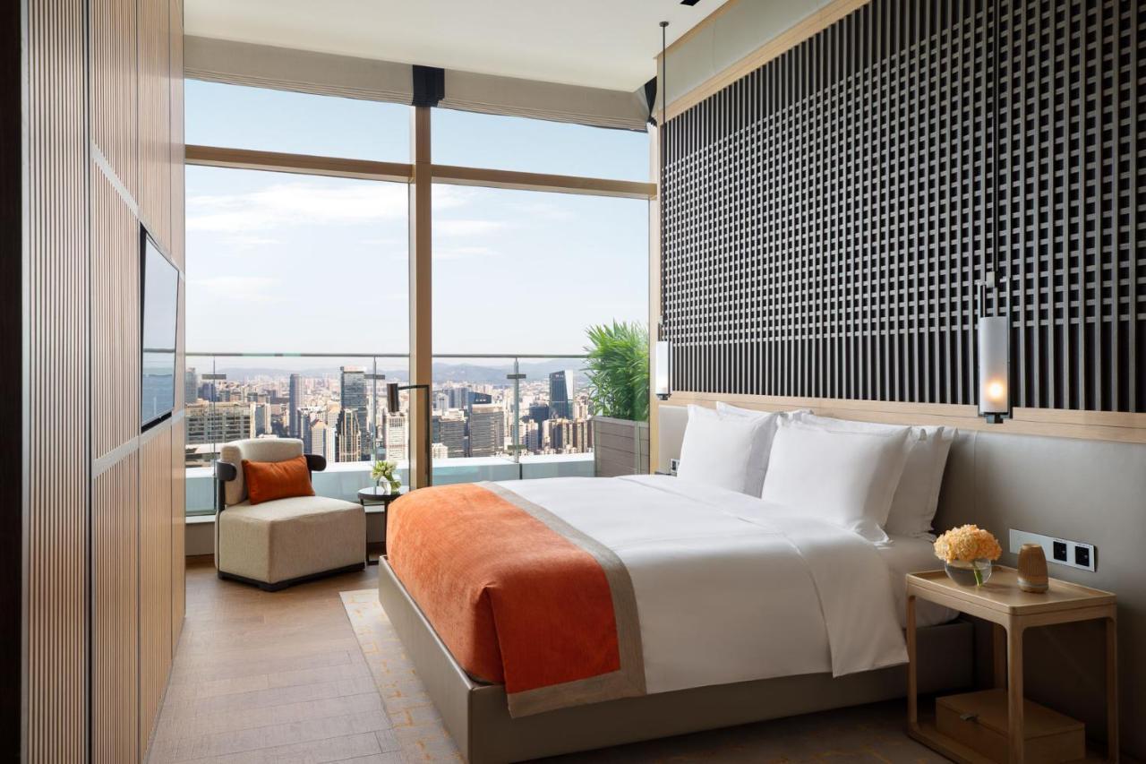 Aparthotel Jumeirah Living - Complimentary Shuttle Bus To Fair Complex