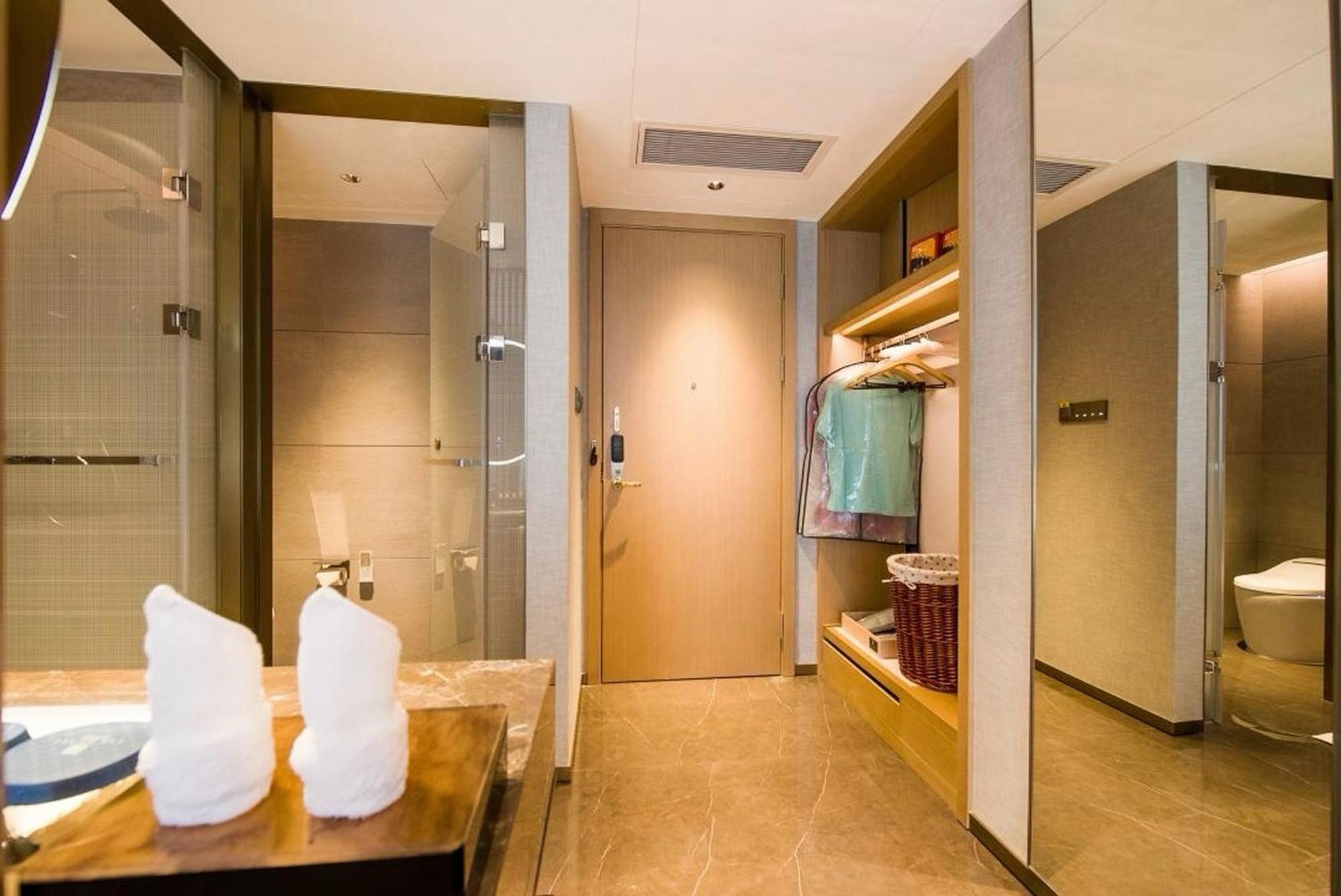 Liz International Panyu Ginza Shiqiao Metro Branch - Free Shuttle Bus To Fair Complex During Fair Period & Free Breakfast & Free Afternoon Tea & Free Midnight Snack 4* Guangzhou