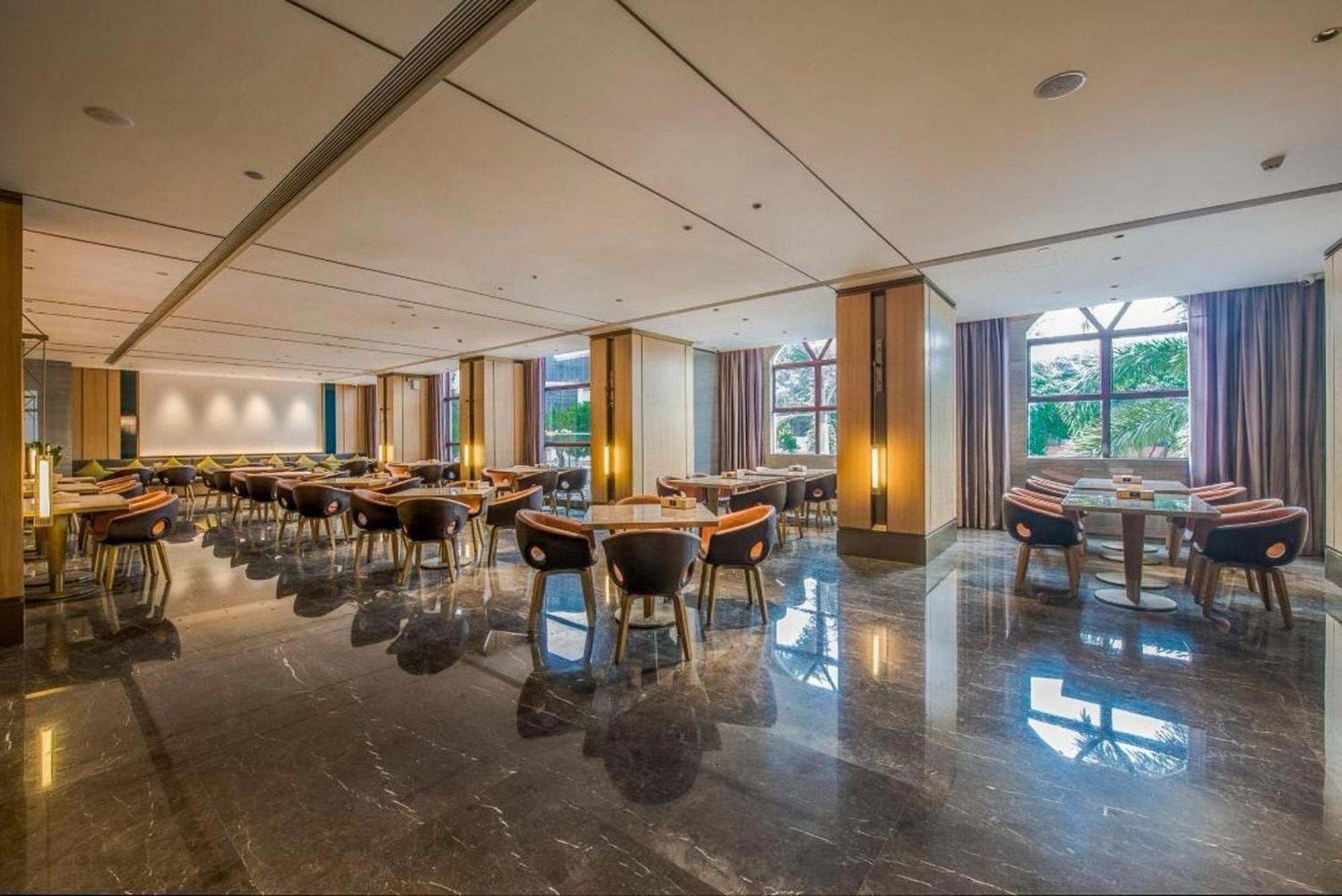 Liz International Panyu Ginza Shiqiao Metro Branch - Free Shuttle Bus To Fair Complex During Fair Period & Free Breakfast & Free Afternoon Tea & Free Midnight Snack Hotel 4*