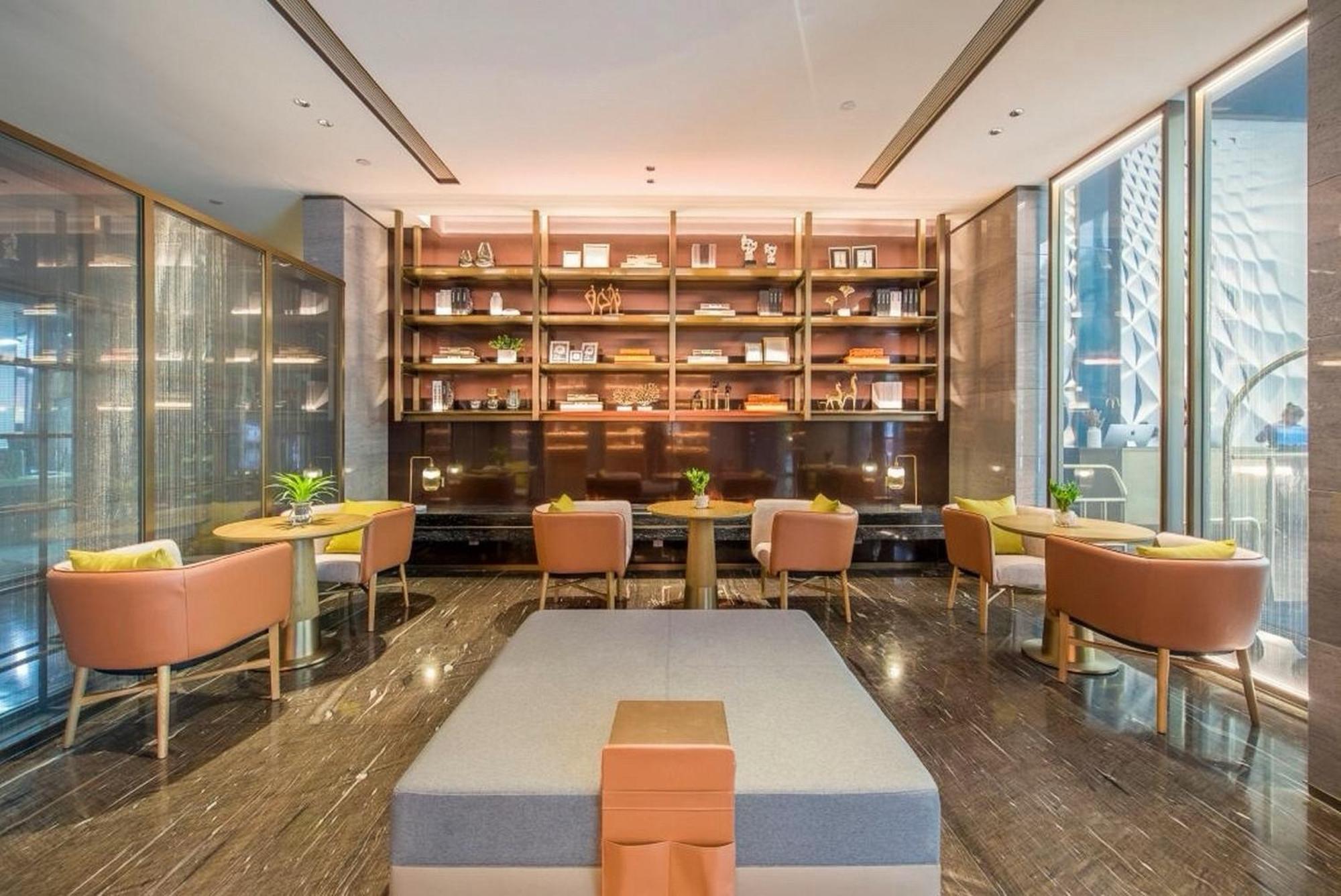 Liz International Panyu Ginza Shiqiao Metro Branch - Free Shuttle Bus To Fair Complex During Fair Period & Free Breakfast & Free Afternoon Tea & Free Midnight Snack Hotel Guangzhou