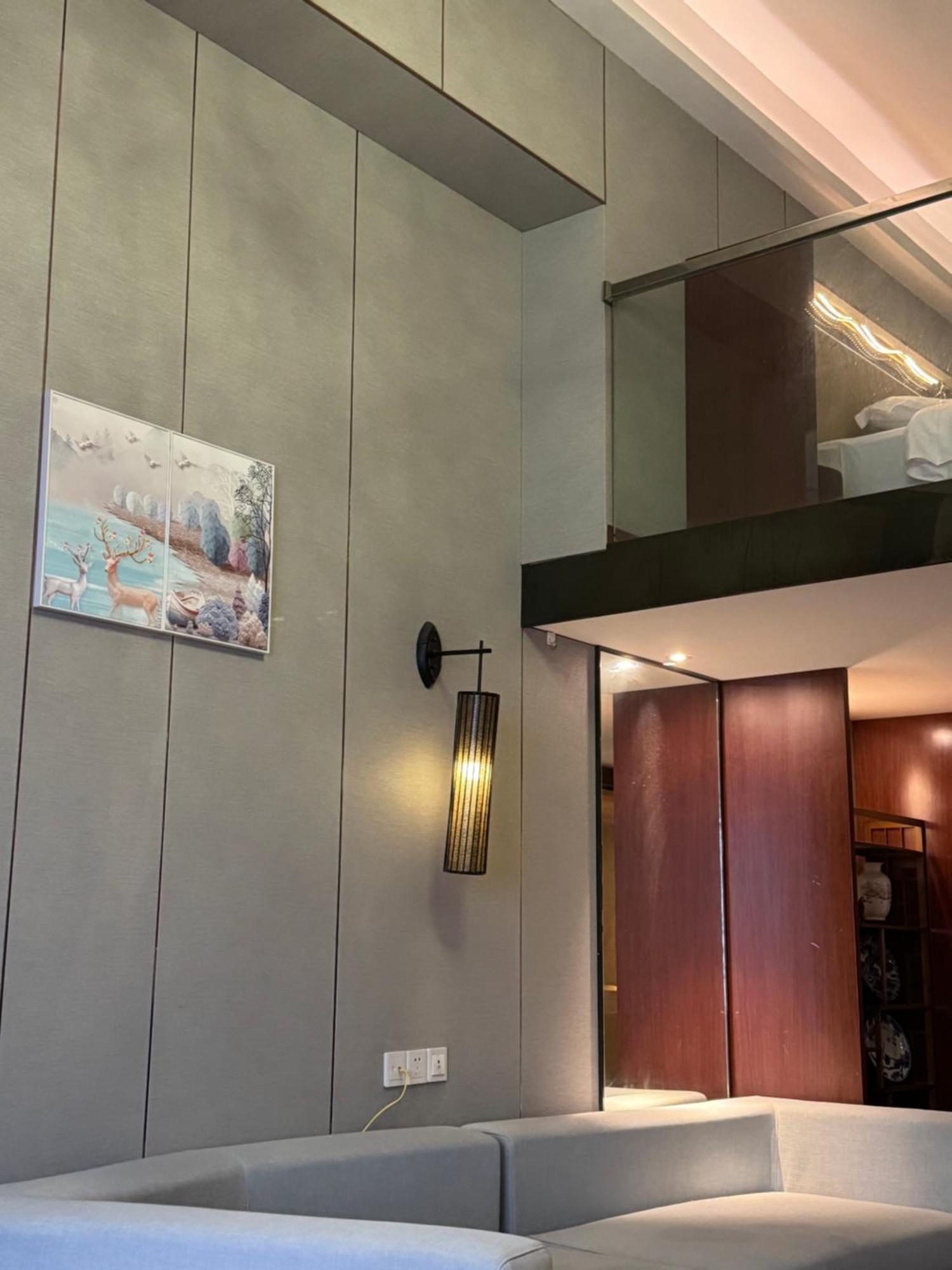April Fair Duplex South Railway Station Ao Yuan Yue Shi Dai Branch * Guangzhou