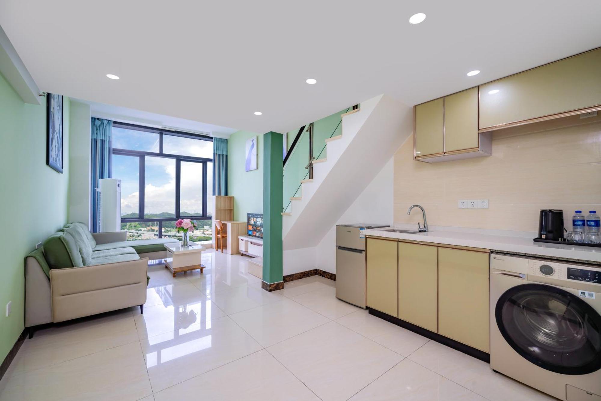 Apartment April Fair Duplex South Railway Station Ao Yuan Yue Shi Dai Branch Guangzhou