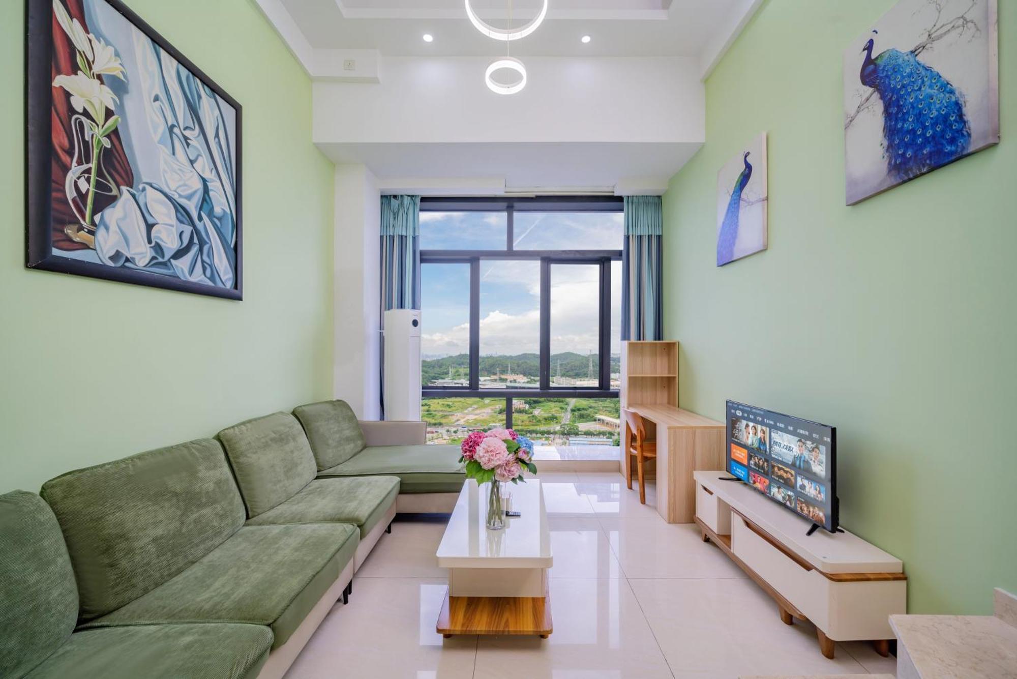 April Fair Duplex South Railway Station Ao Yuan Yue Shi Dai Branch Apartment Guangzhou