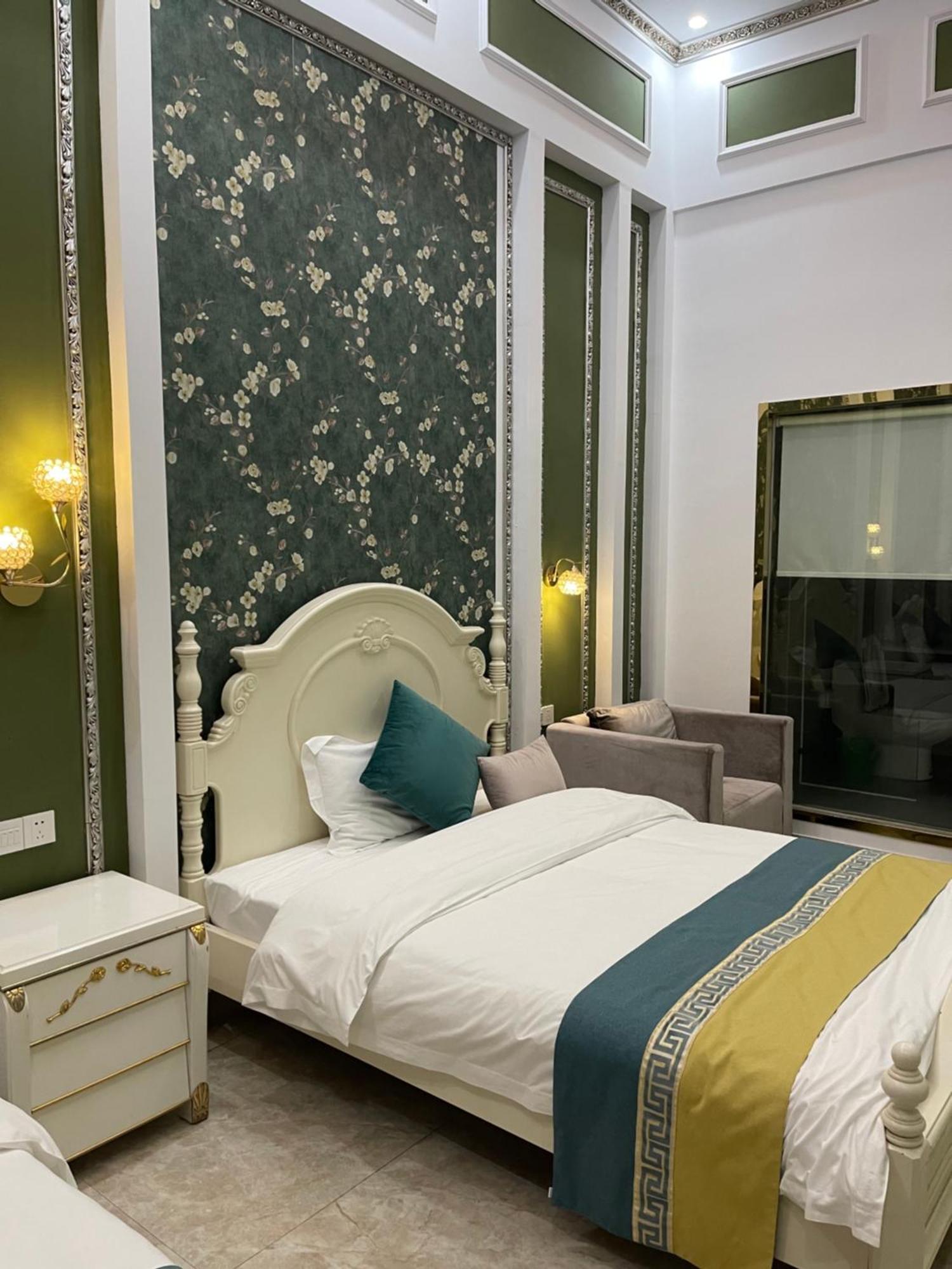 Apartment April Fair Duplex South Railway Station Ao Yuan Yue Shi Dai Branch Guangzhou