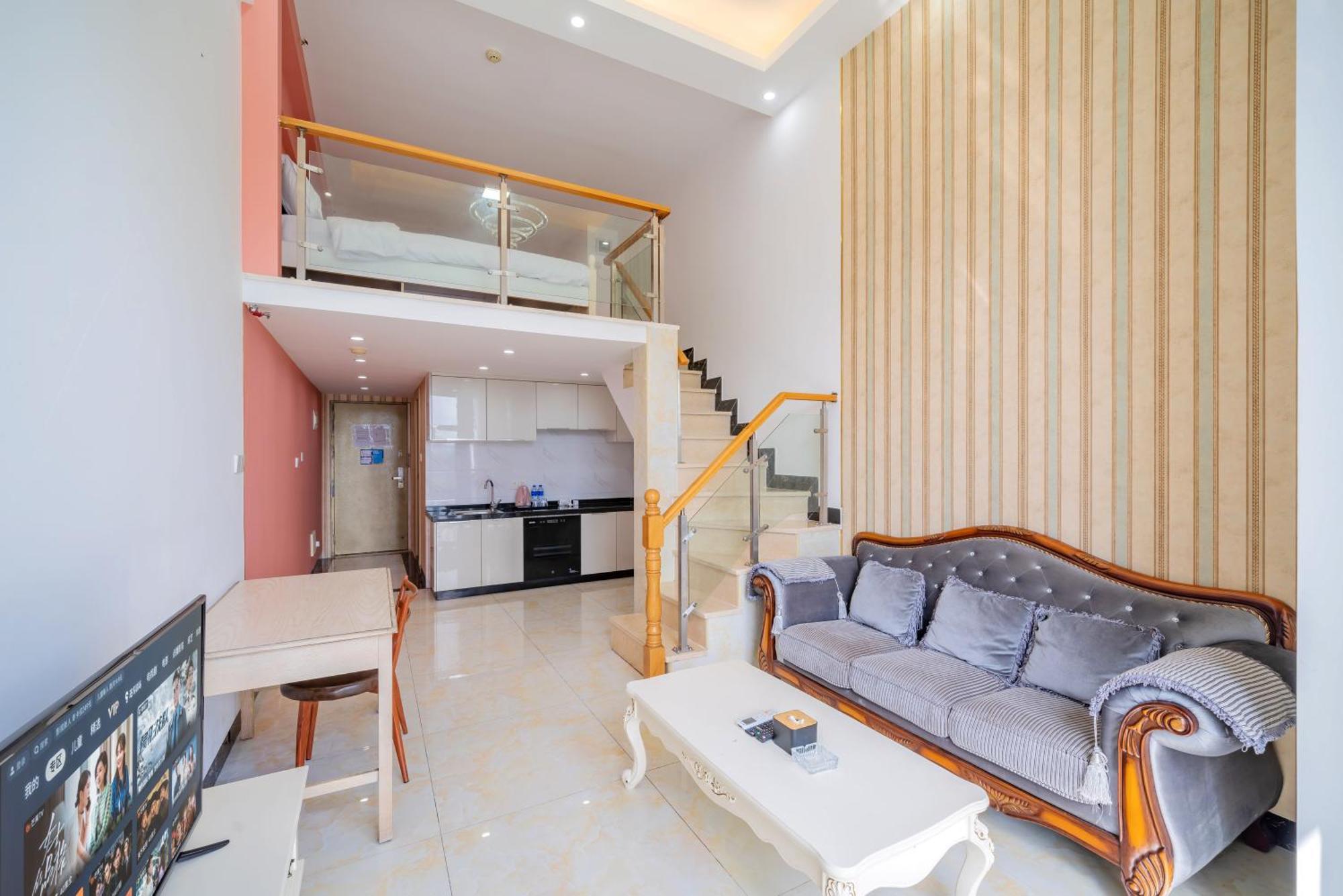 April Fair Duplex South Railway Station Ao Yuan Yue Shi Dai Branch