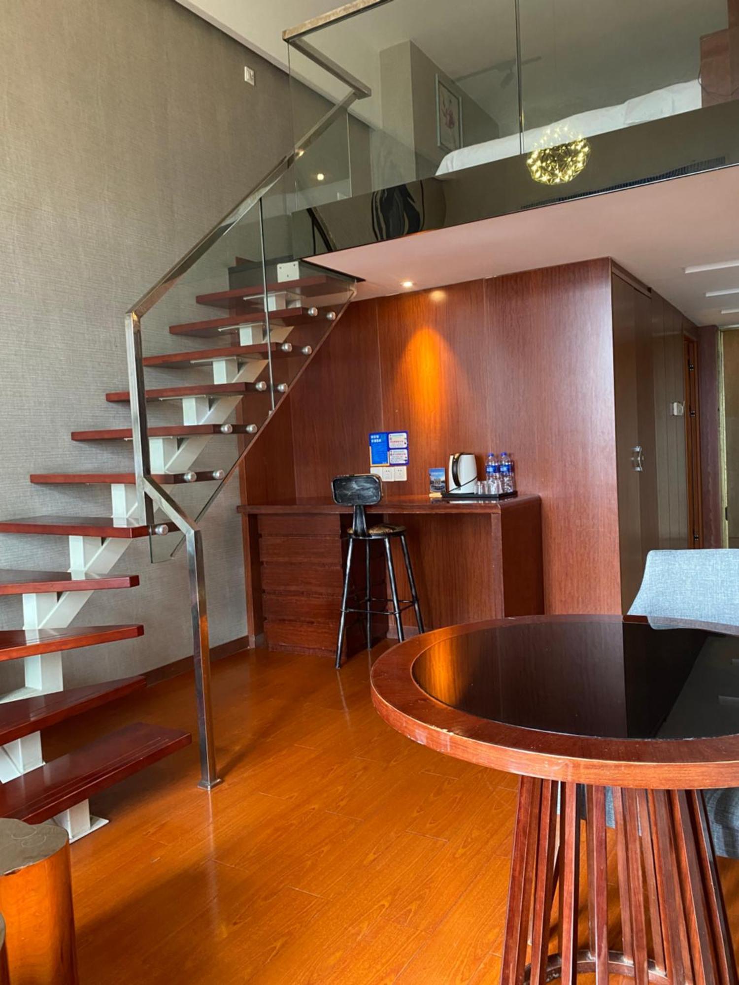 Apartment April Fair Duplex South Railway Station Ao Yuan Yue Shi Dai Branch Guangzhou