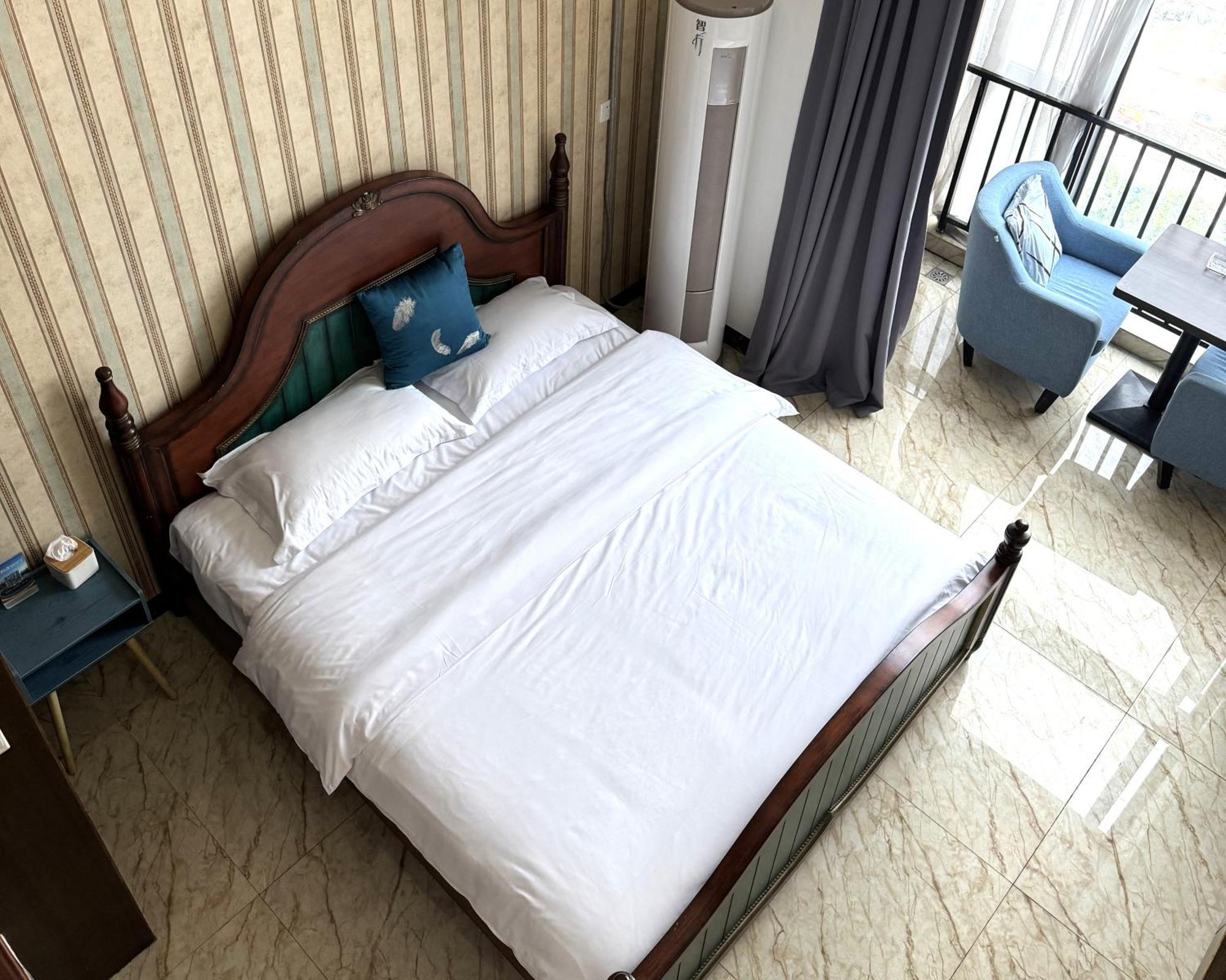Apartment April Fair Duplex Guagnzhou South Railway Station Min Jie Branch Guangzhou