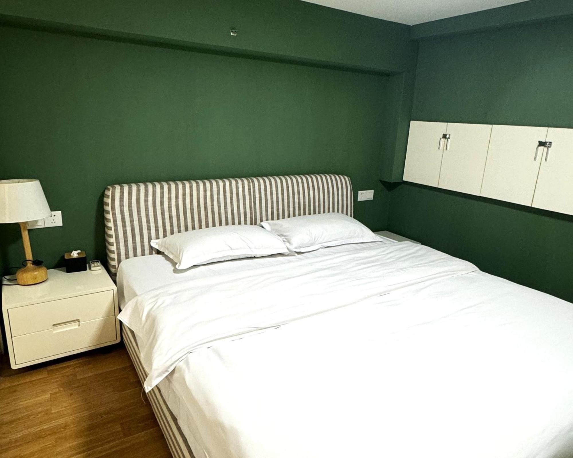Apartment April Fair Duplex Guagnzhou South Railway Station Min Jie Branch *
