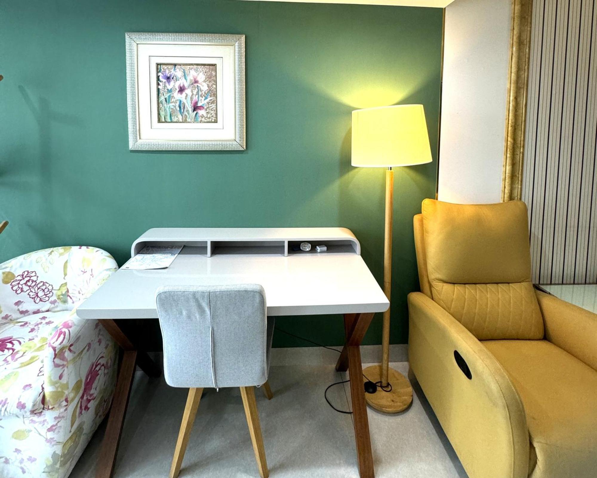 Apartment April Fair Duplex Guagnzhou South Railway Station Min Jie Branch *