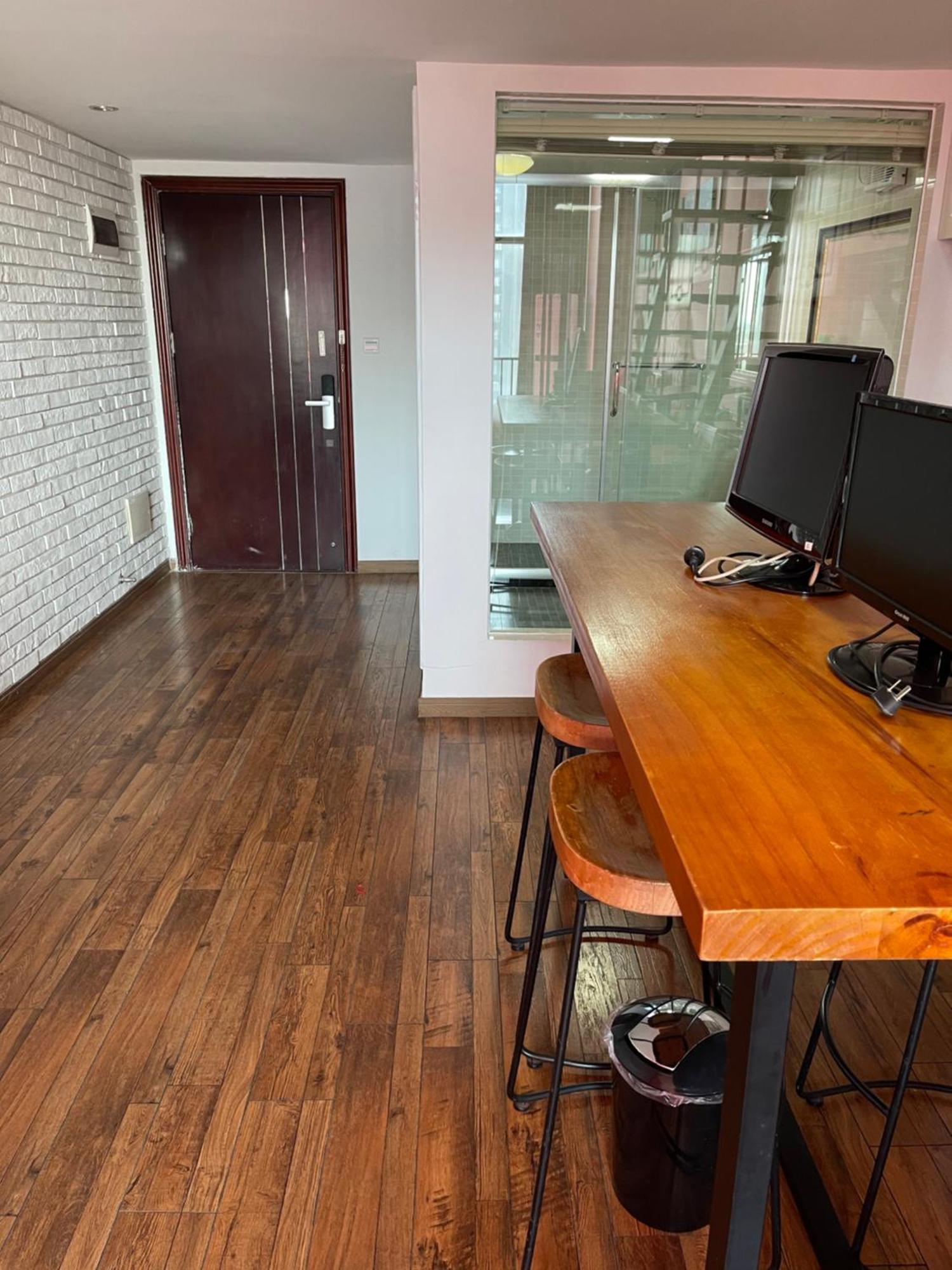 Apartment April Fair Duplex Guagnzhou South Railway Station Min Jie Branch *