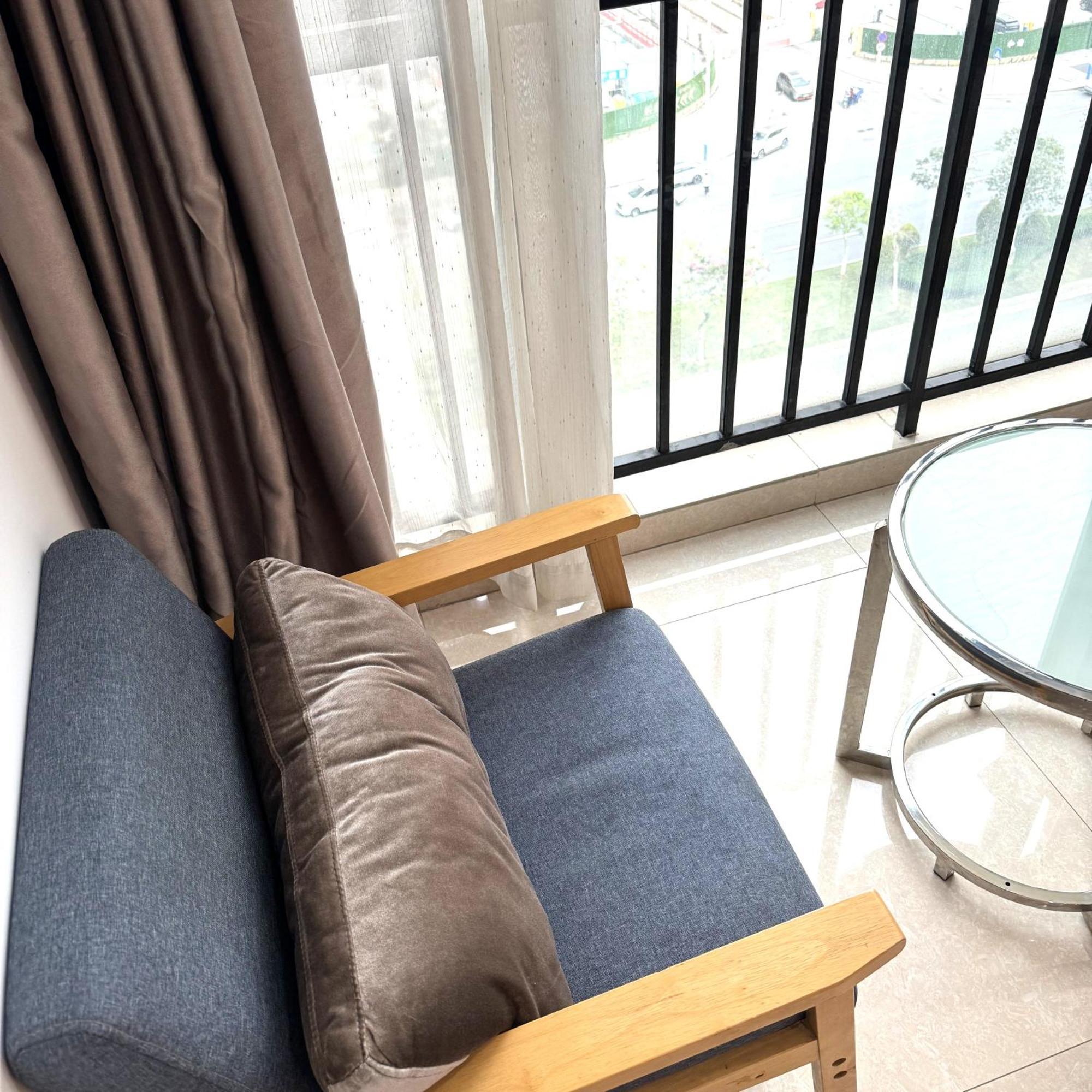 April Fair Duplex Guagnzhou South Railway Station Min Jie Branch * Guangzhou