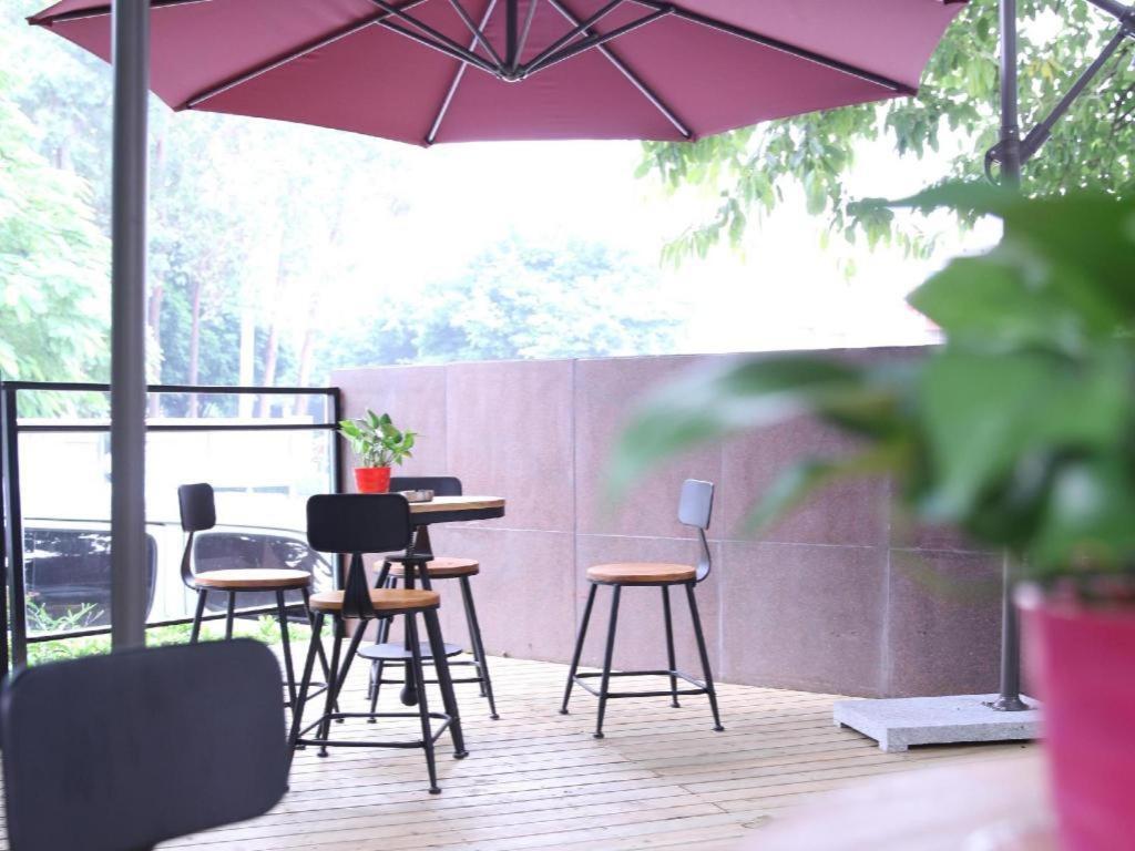 Lavande Pazhou Branch Hotel 4*