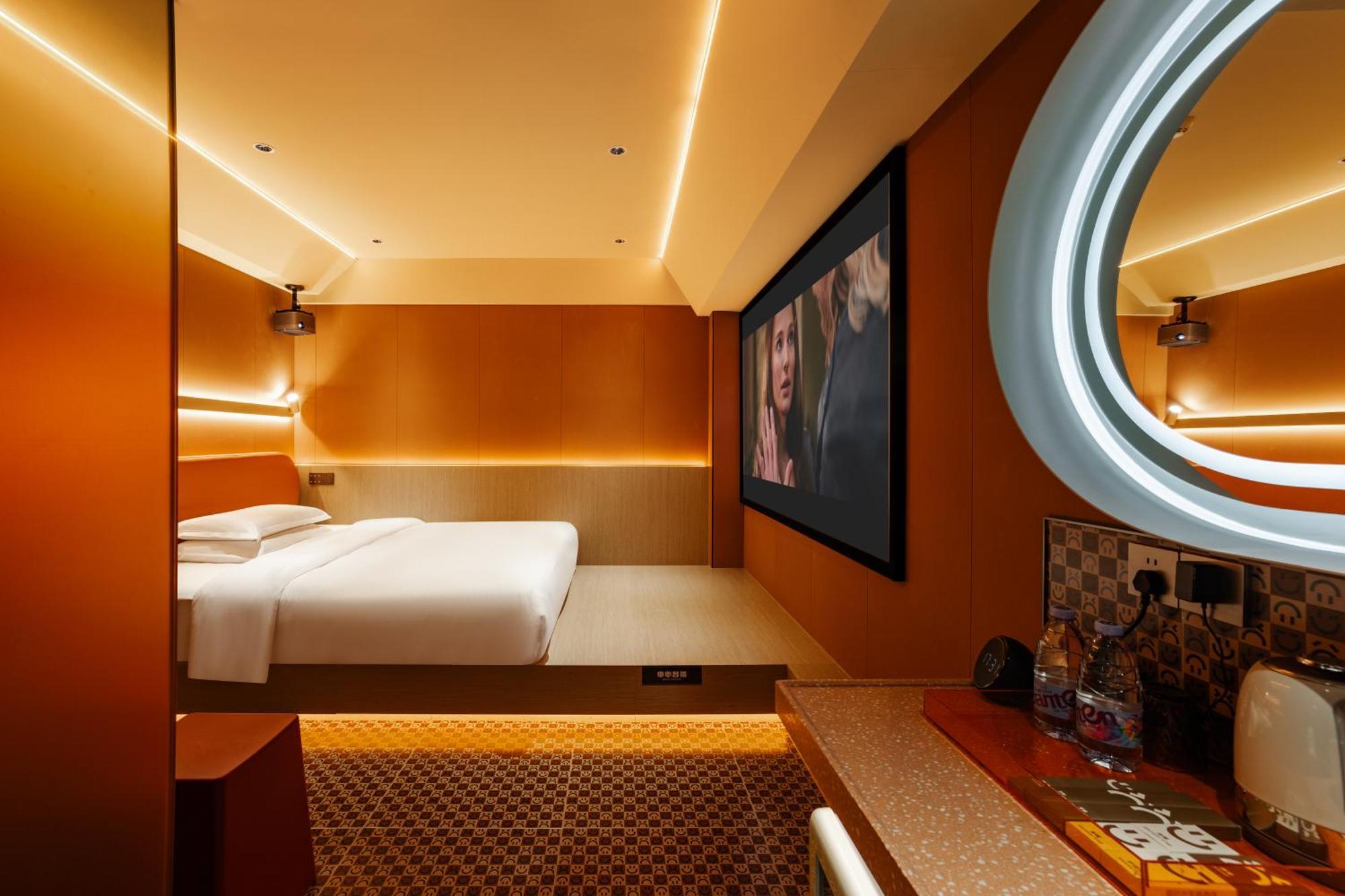 Super Time Trendy Design Beijing Road Pedestrian Street Dafo Temple Branch Hotel 3*