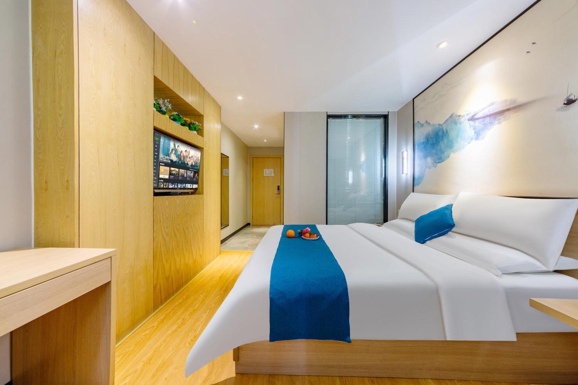 Hongcheng Hotel 2*