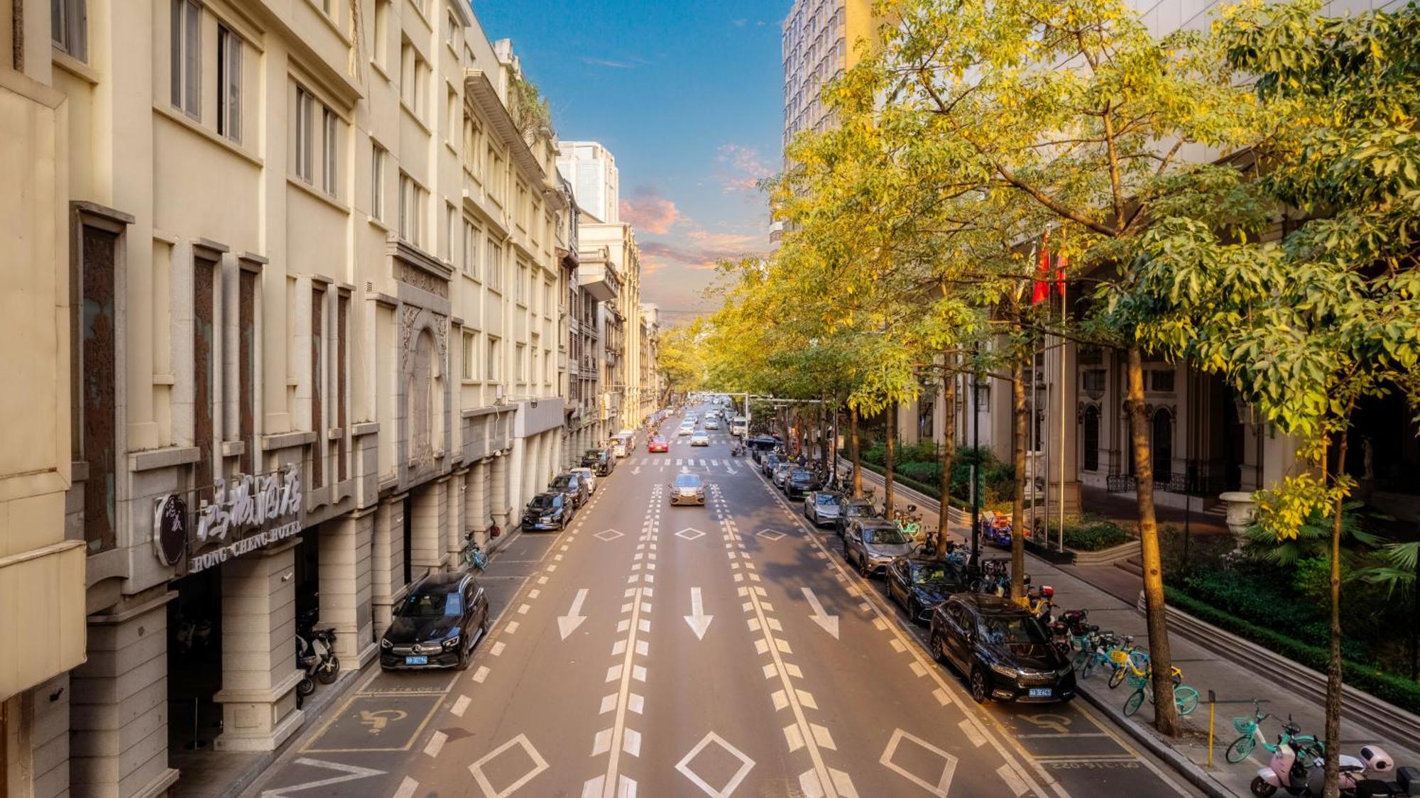 Hotel Hongcheng 2*