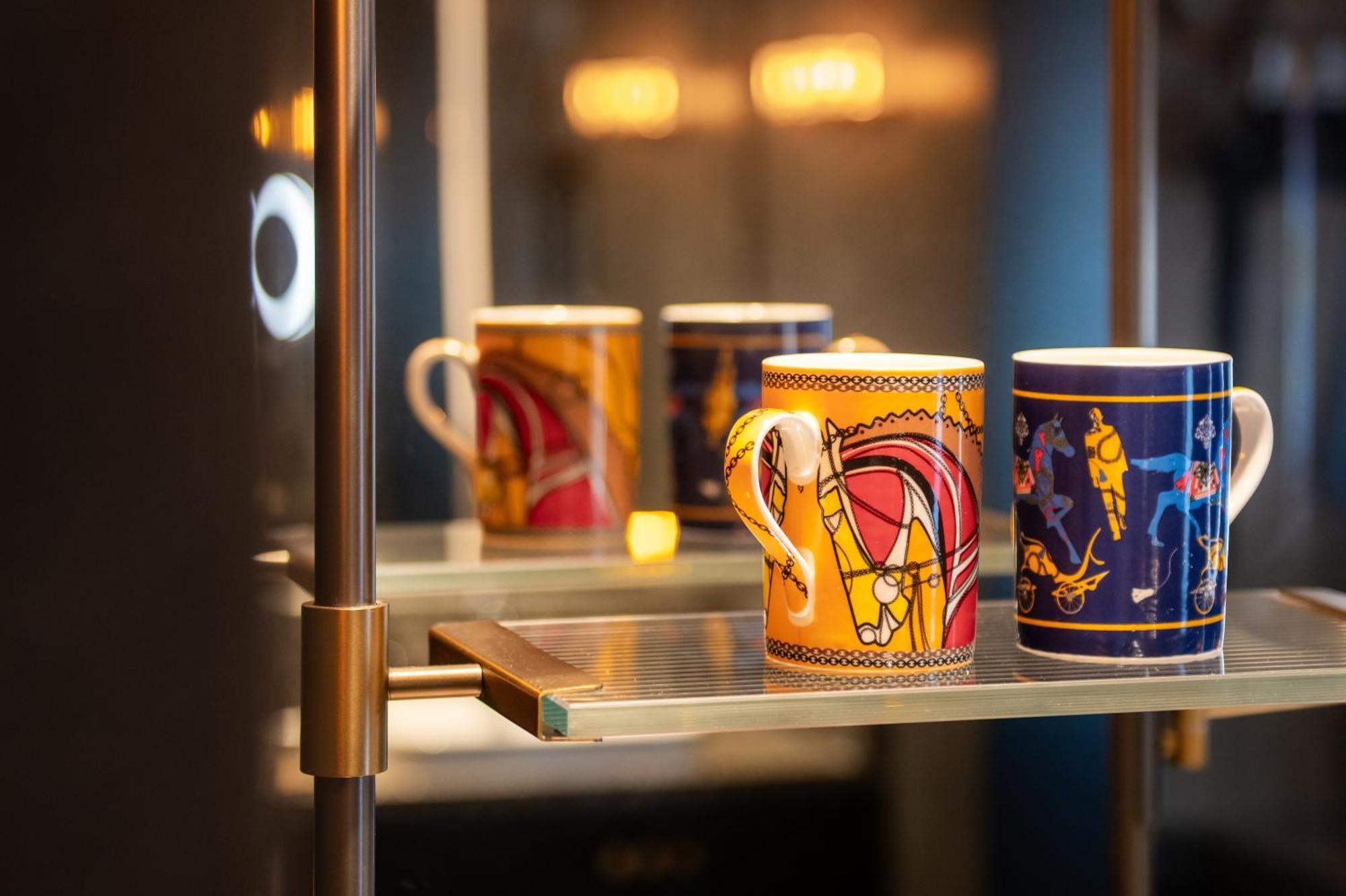Arthur Luogang Xiangang Metro Guangzhou-free Breakfast And Free Afternoon Tea 4*