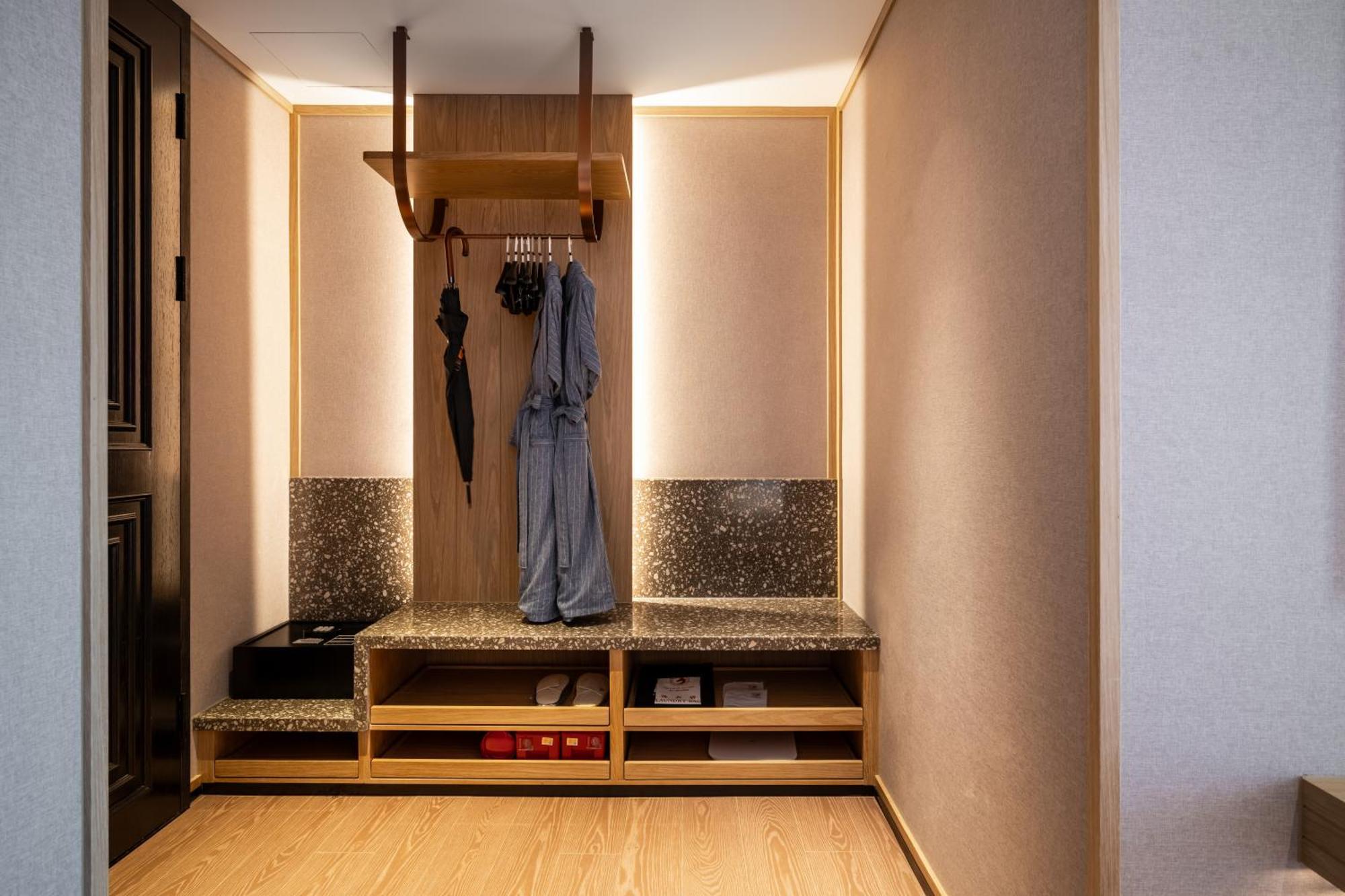 Arthur Luogang Xiangang Metro Guangzhou-free Breakfast And Free Afternoon Tea 4* Canton