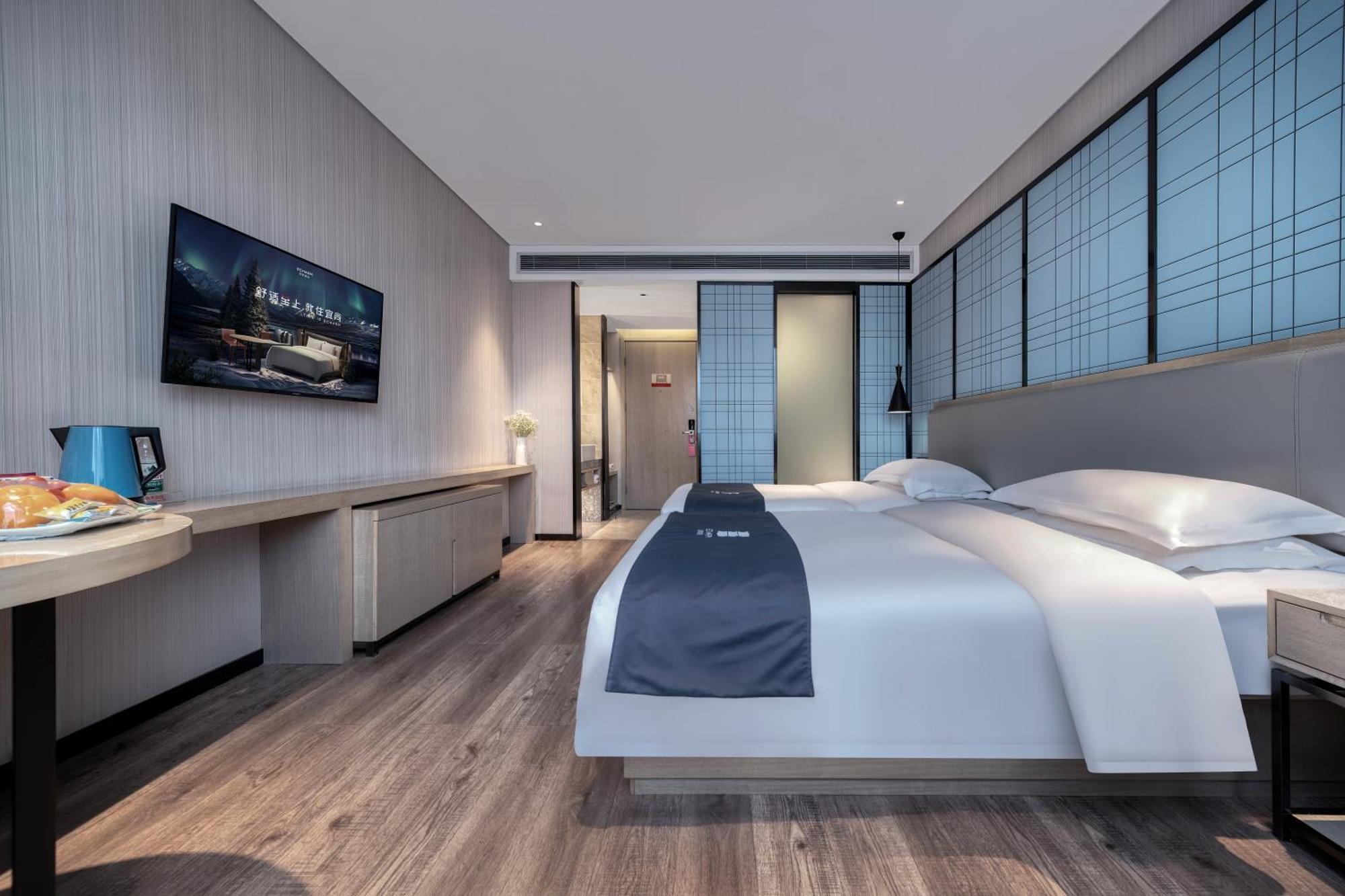 Echarm International Pazhou Convention And Exhibition Center Nanzhou Subway Metro Branch - Free Shuttle Bus To Fair Complex During Fair Period Guangzhou