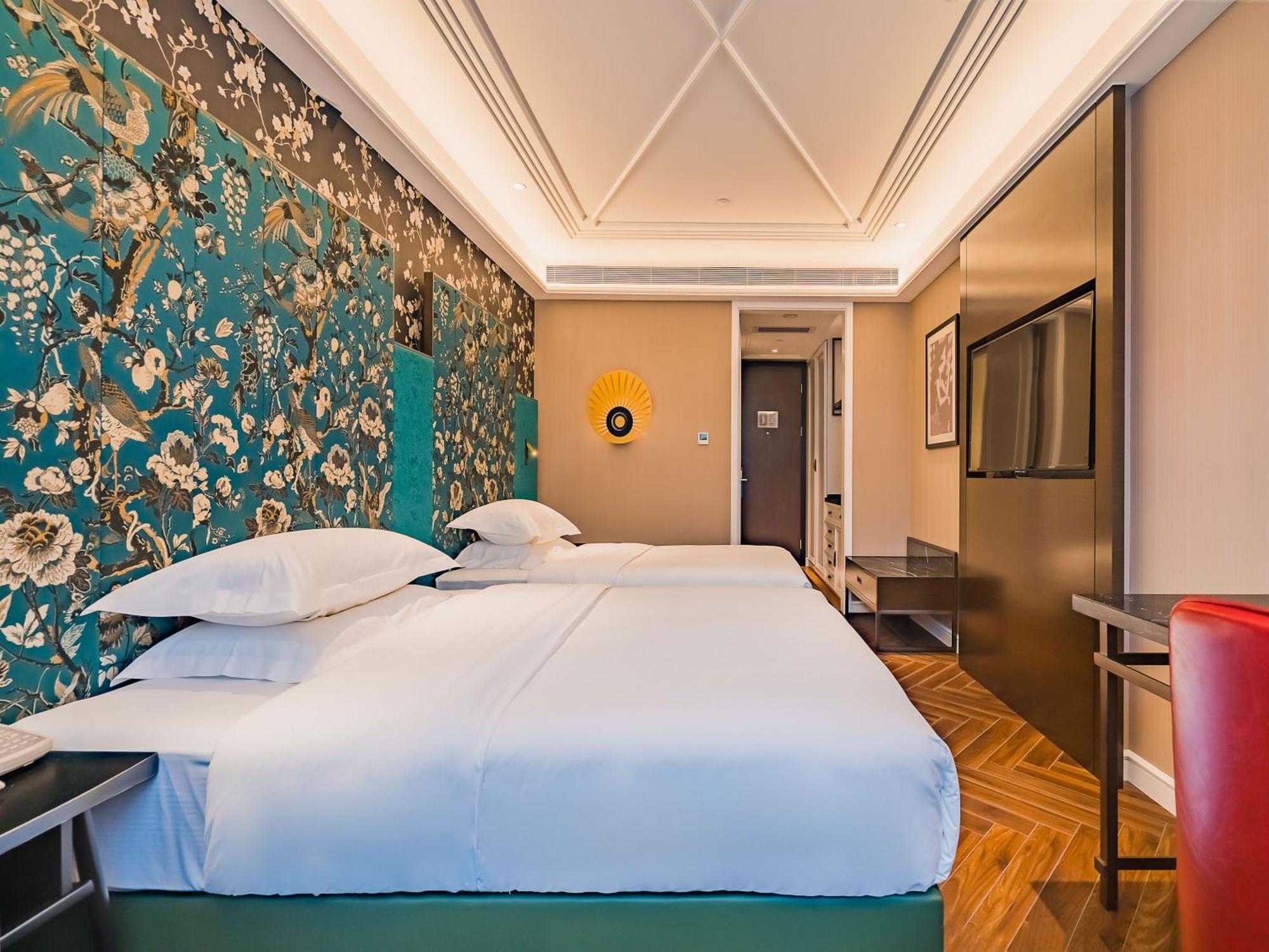 Hotel Metropolo Hanxi Chimelong Wanbo Subway Station 4*
