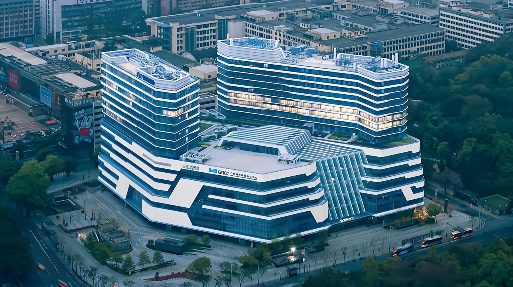 Henghe Selected S Design Hotel - Flagship Store Of Guangzhou Baiyun Railway Station International Convention Center--Reputation Preferred Hotel 4*