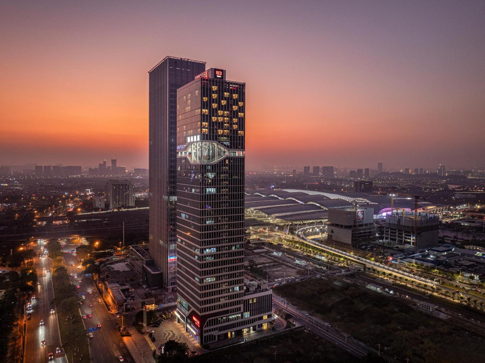 Radisson Red Guangzhou South Railway Station- Free Vpn Network Hotel