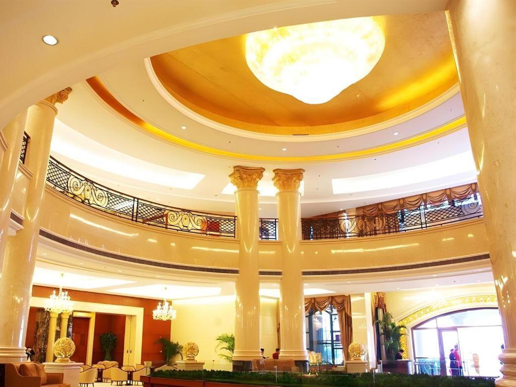 Hotel Hengda Jinshazhou 5*