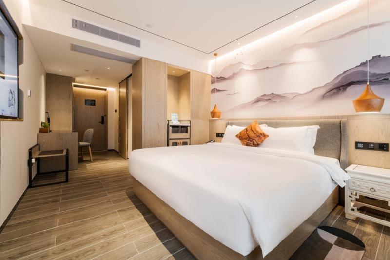 Hotel Paco Botanical Garden Metro Guangzhou-free Shuttle Bus For Fair 4*