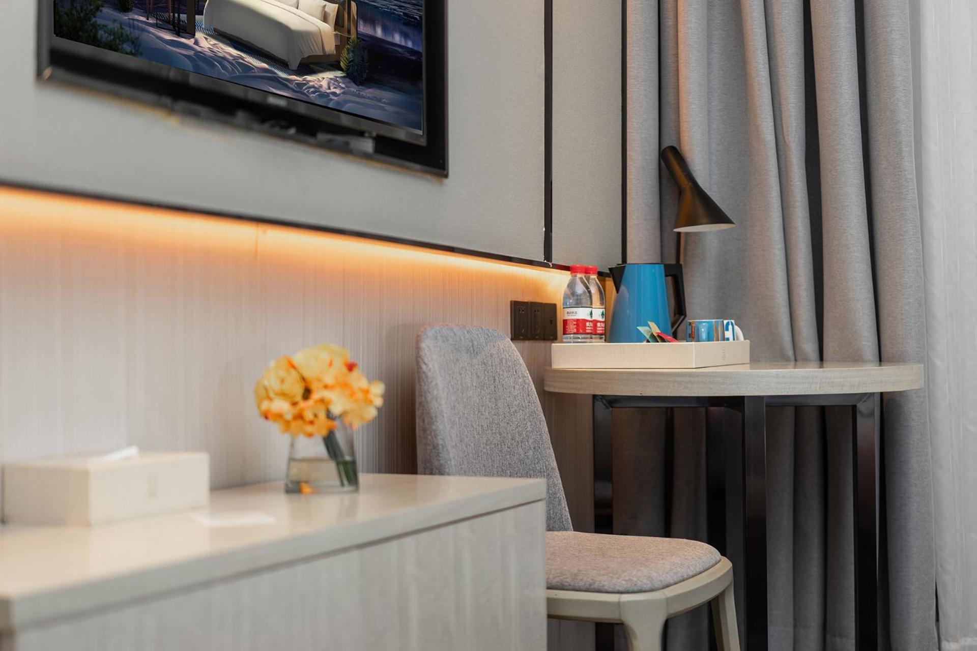 Hotel Echarm International Tower Pazhou Convention And Exhibition Center Lujiang Subway Metro Branch - Free Shuttle Bus To Fair Complex During Fair Period