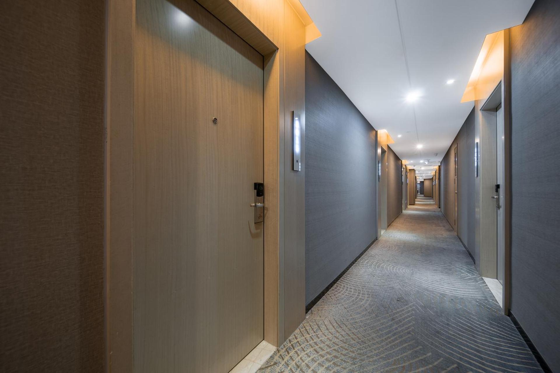 Echarm International Tower Pazhou Convention And Exhibition Center Lujiang Subway Metro Branch - Free Shuttle Bus To Fair Complex During Fair Period 4*