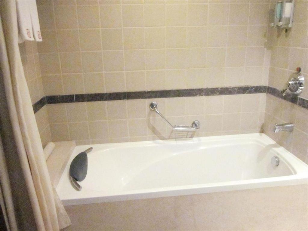 Poly 4* Guangzhou
