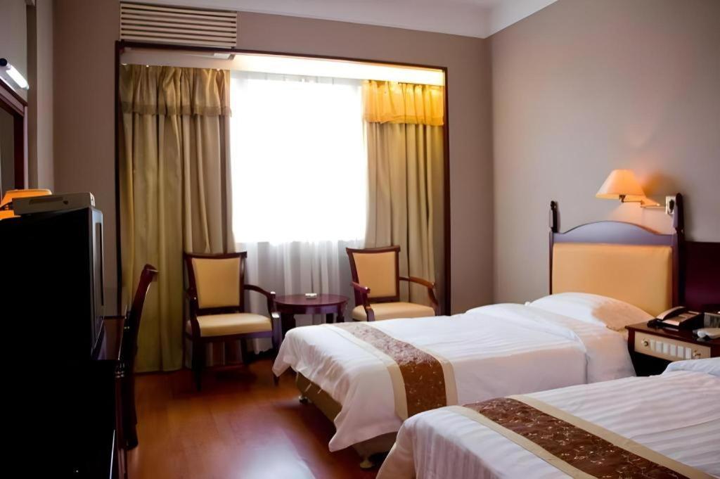 Gondola Taikoo Hotel 4*