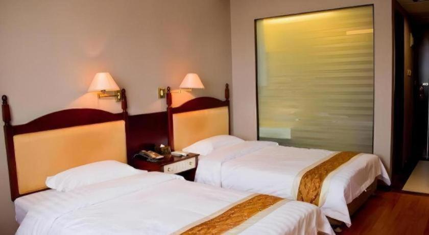 Gondola Taikoo Hotel 4*