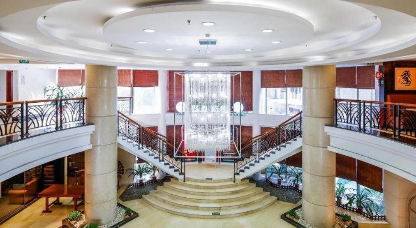 Hotel Poly