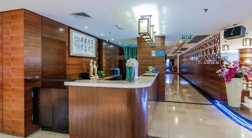 Hotel Poly 4*