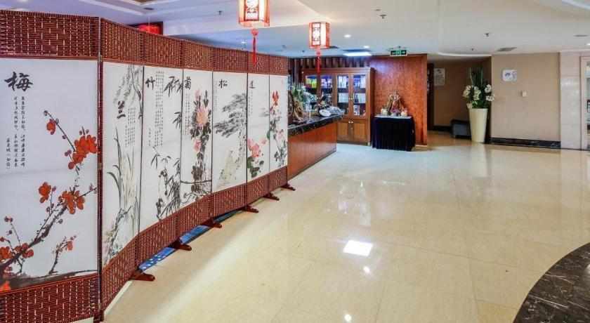 Poly Hotel 4*