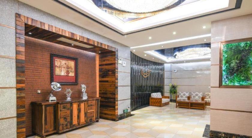 Hotel Gondola Taikoo 4*