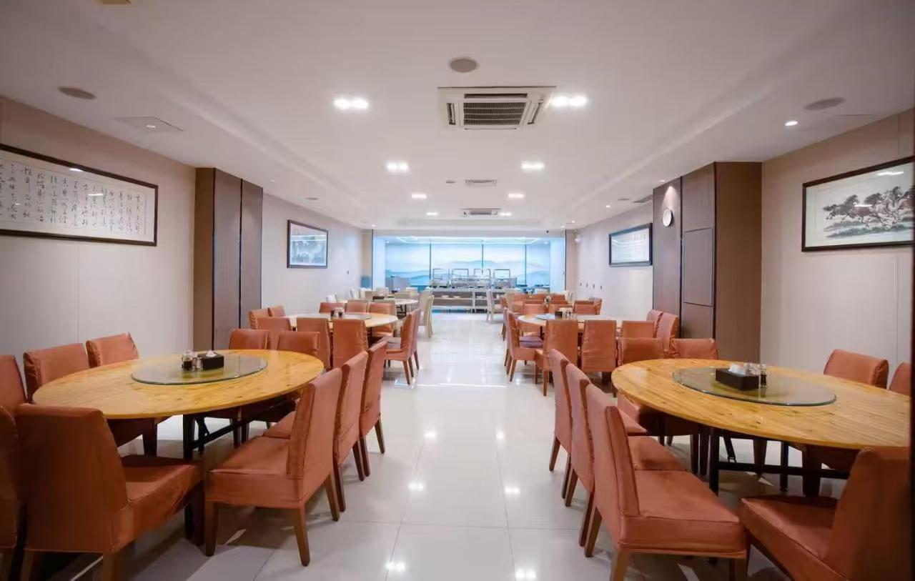 Suntec Hotel 3*