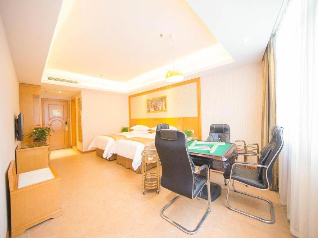 Hotel Vienna Changlong Chinese Food Court Branch