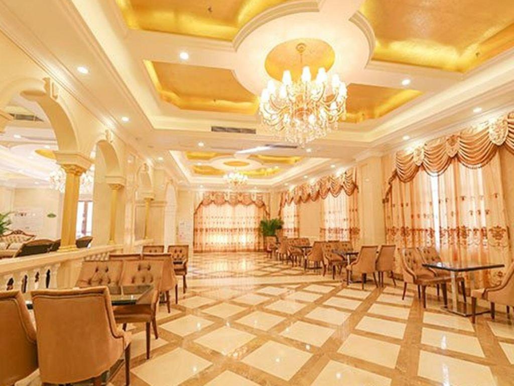 Hotel Vienna Changlong Chinese Food Court Branch