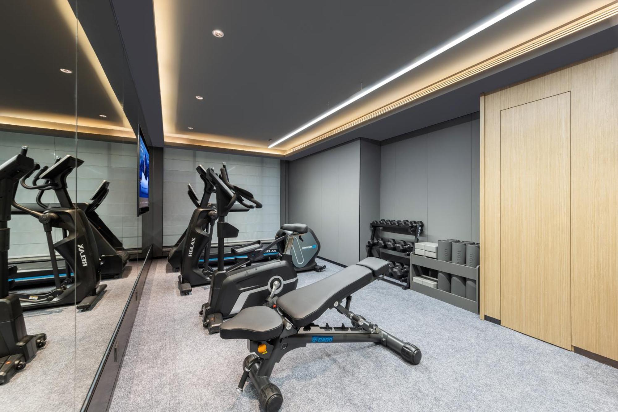 Atour Yuexiu Taojin Subway Station Hotel 4*