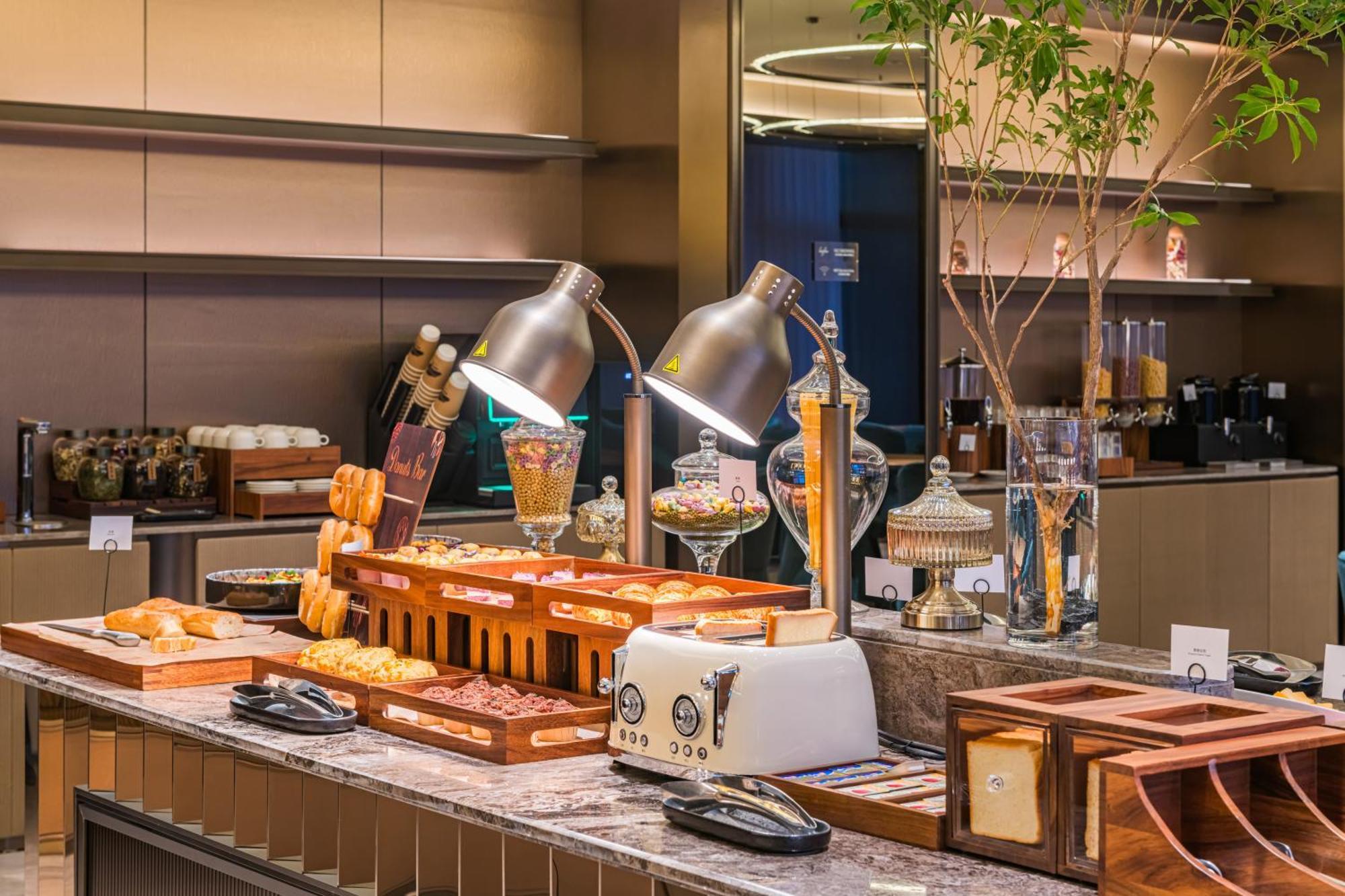 Hotel Olympic Sports Centre Financial Crystal Orange Guangzhou
