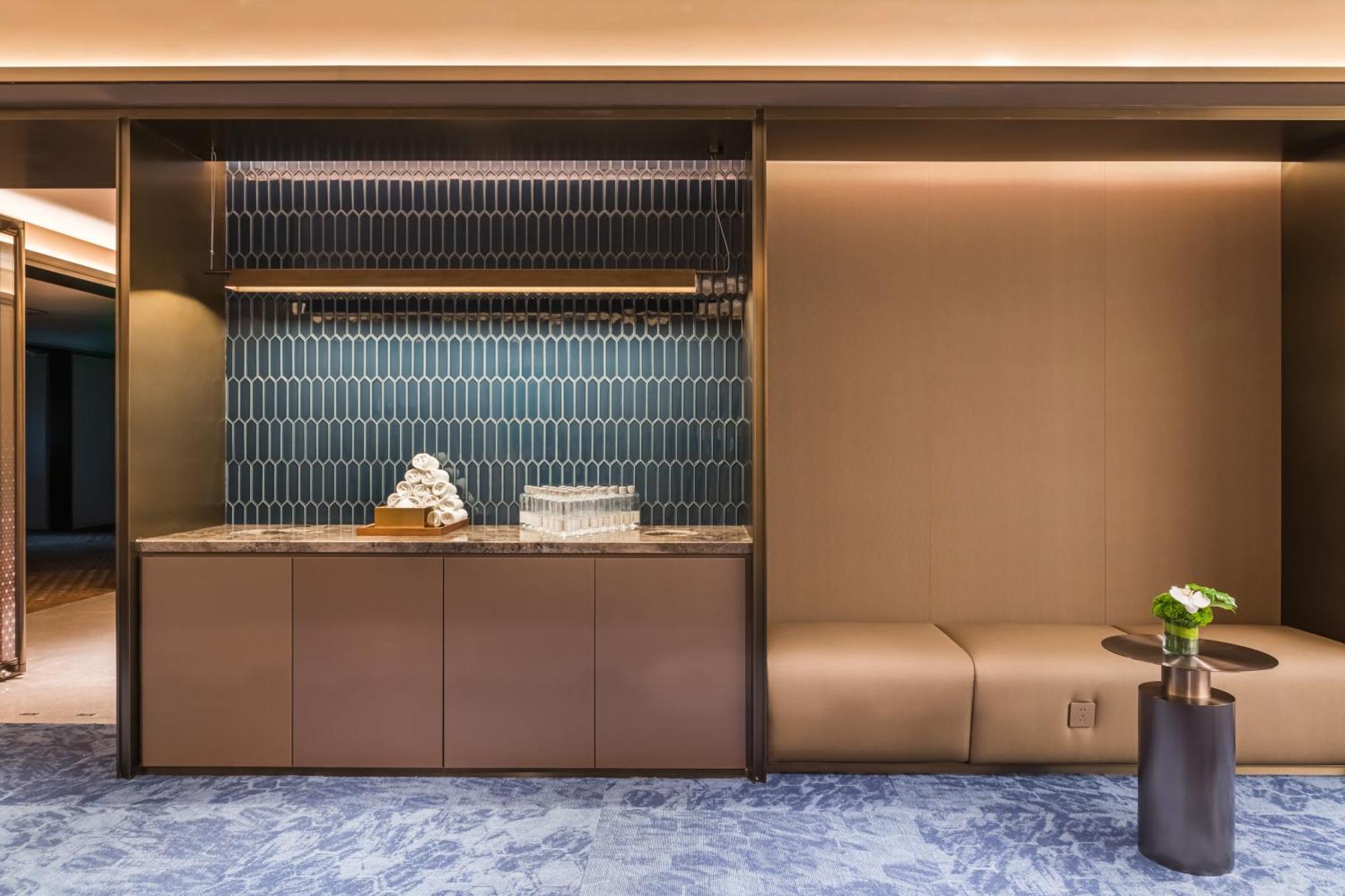 Olympic Sports Centre Financial Crystal Orange Hotel