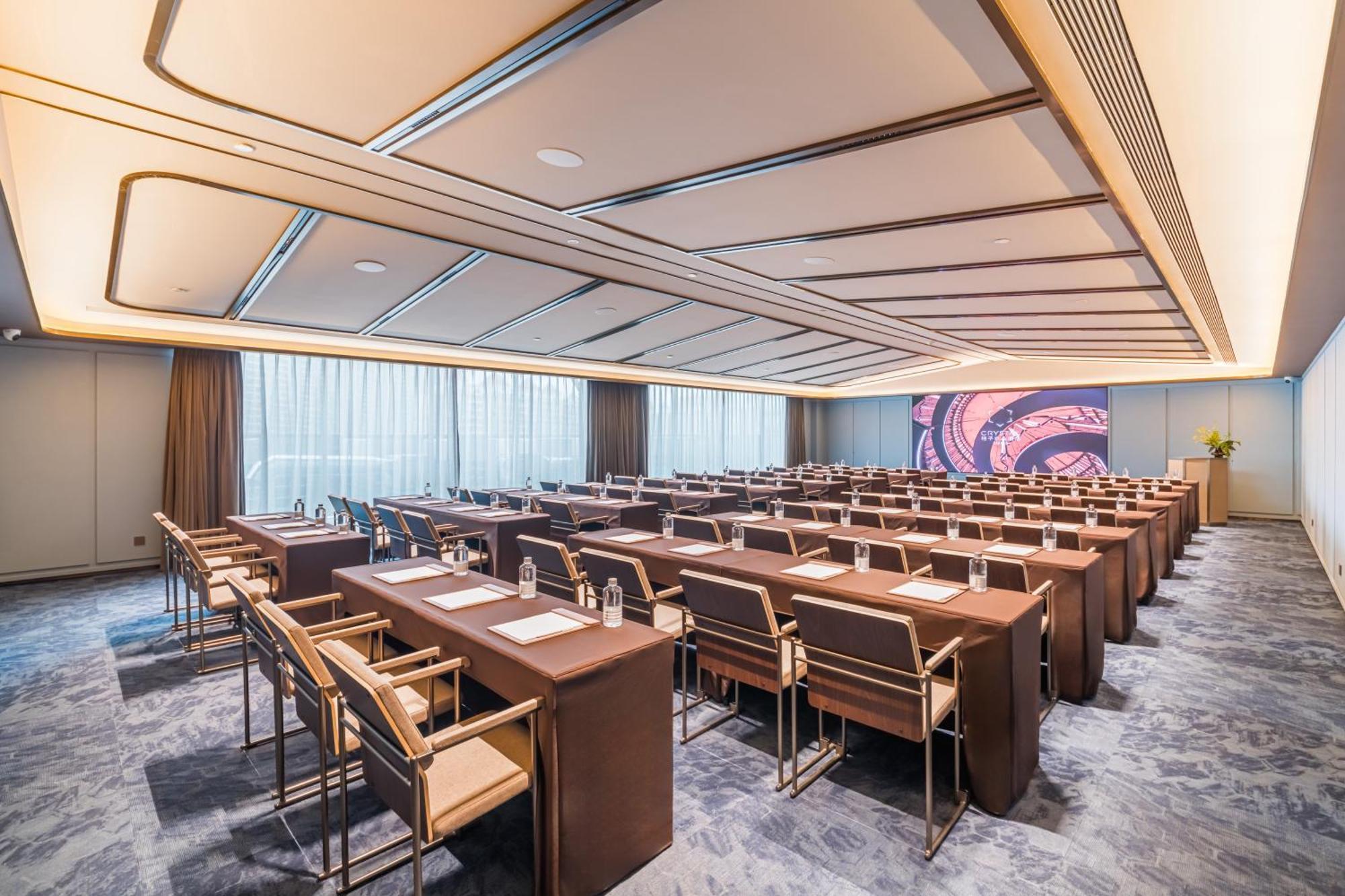 Hotel Olympic Sports Centre Financial Crystal Orange 4*