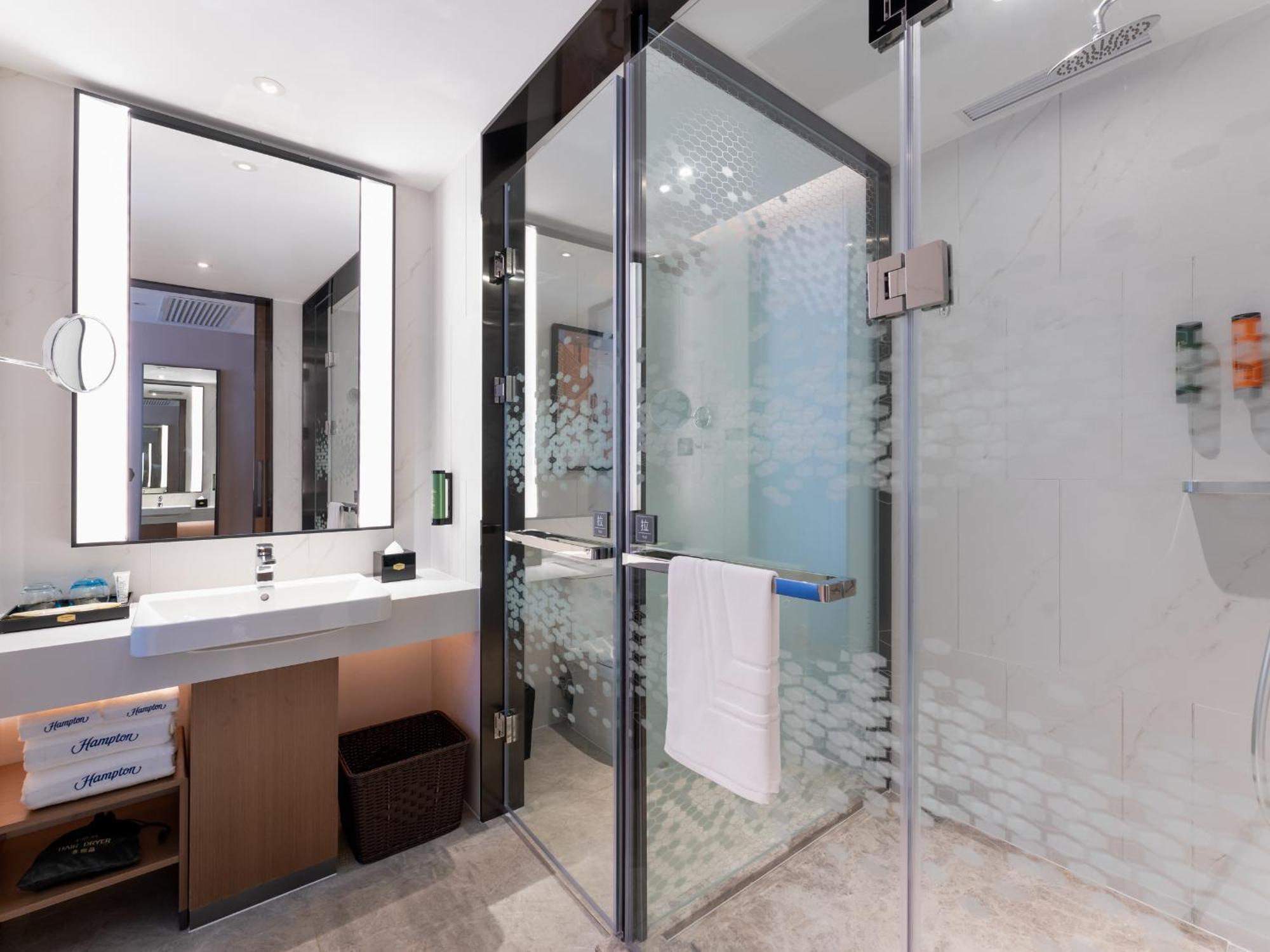Hampton By Hilton Jinshazhou 4*
