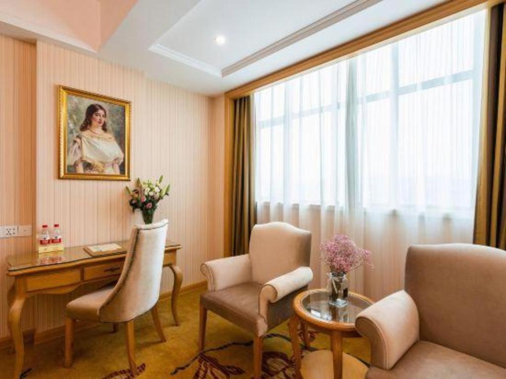 Vienna Huadu Sunac Cultural Tourism Shiling Hotel 3*