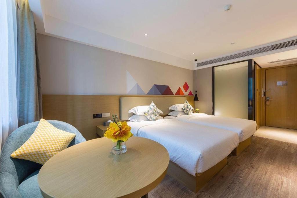 Comfort Shixi Metro Station Pazhou Exhibition Hotel 2*