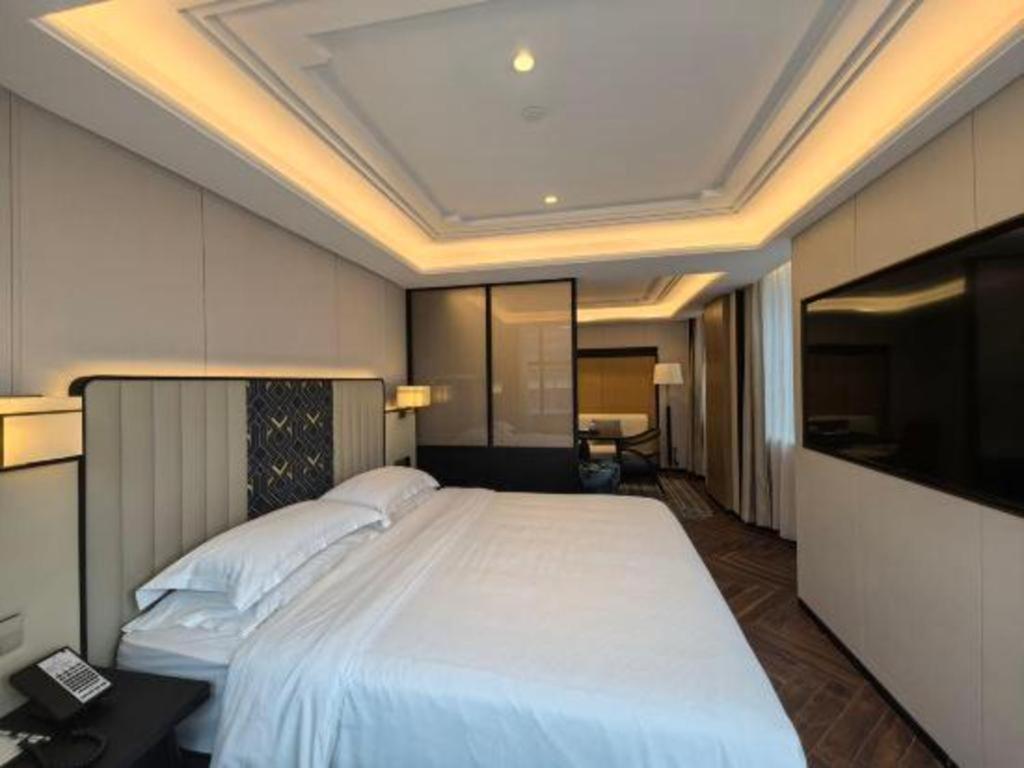 Metropolo Biayun New Wanda Plaza Hotel 3*