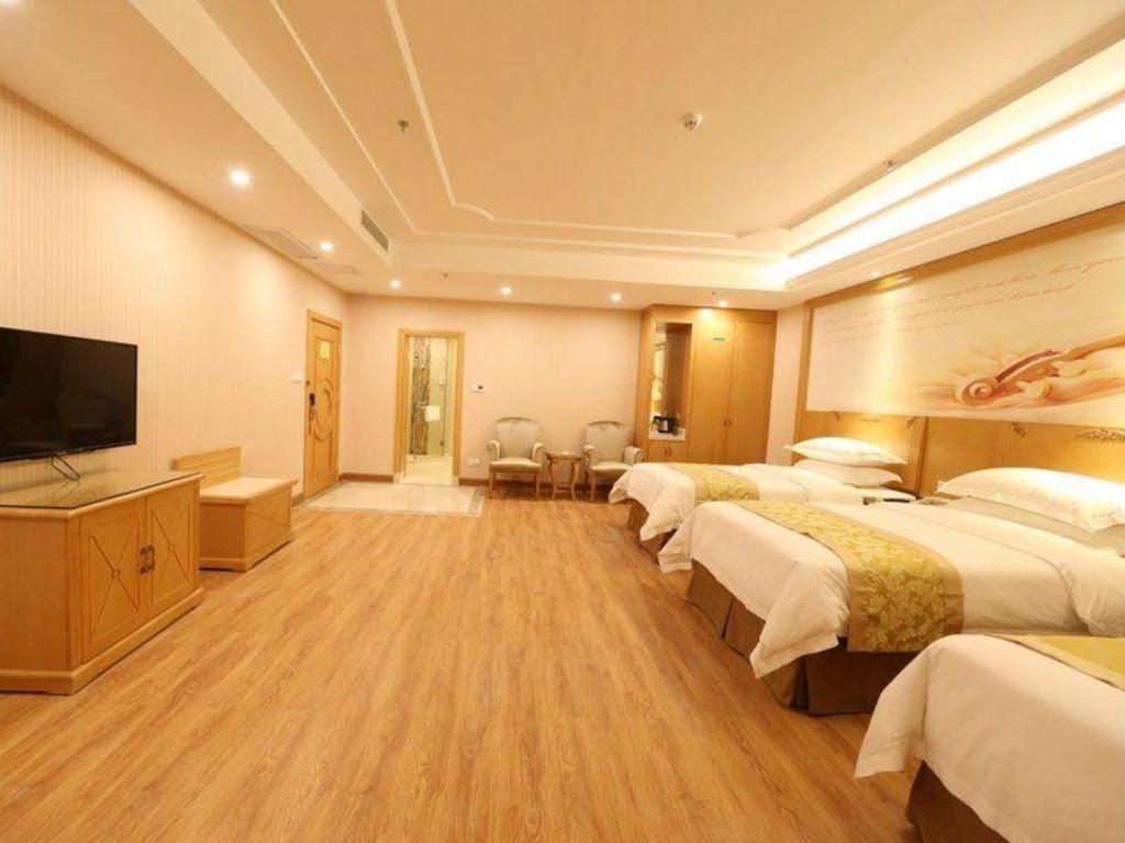 Vienna Panyu Shiqiao Center Branch