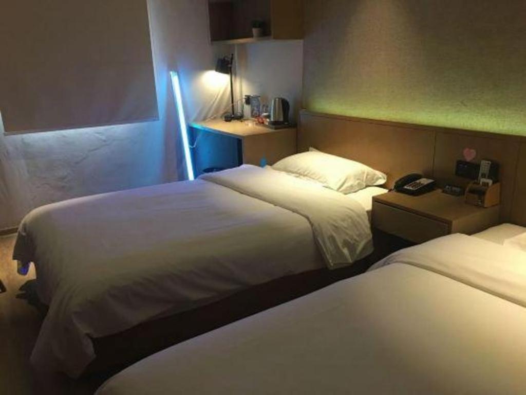 Hotel V8 Ziyuangang 3*